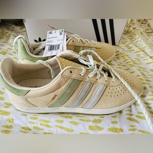 Kith x AS350 'Classics Program - Arctic Fusion' Adidas Yellow men’s 8/9 womens